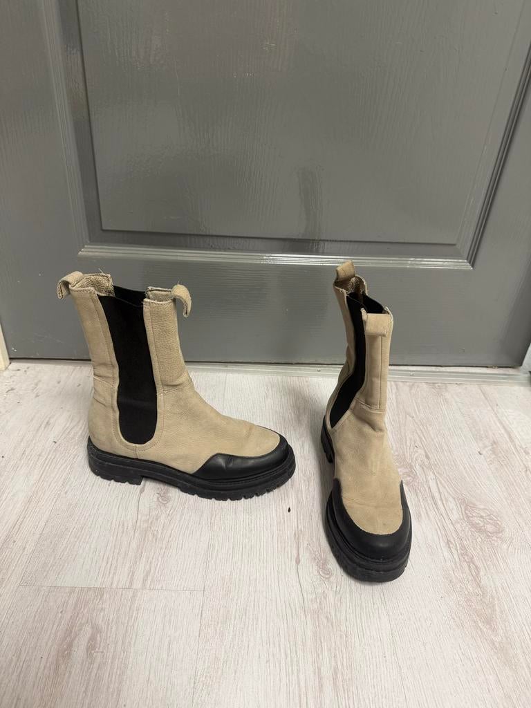 Beige Chelsea Boots Maat 39, Ophalen of Verzenden, Gedragen, Beige, Lage of Enkellaarzen