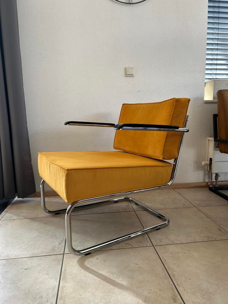 Zuiver Ridge Rib Fauteuil | Okergeel | Als Nieuw, Ophalen, Zo goed als nieuw, 75 tot 100 cm, 50 tot 75 cm