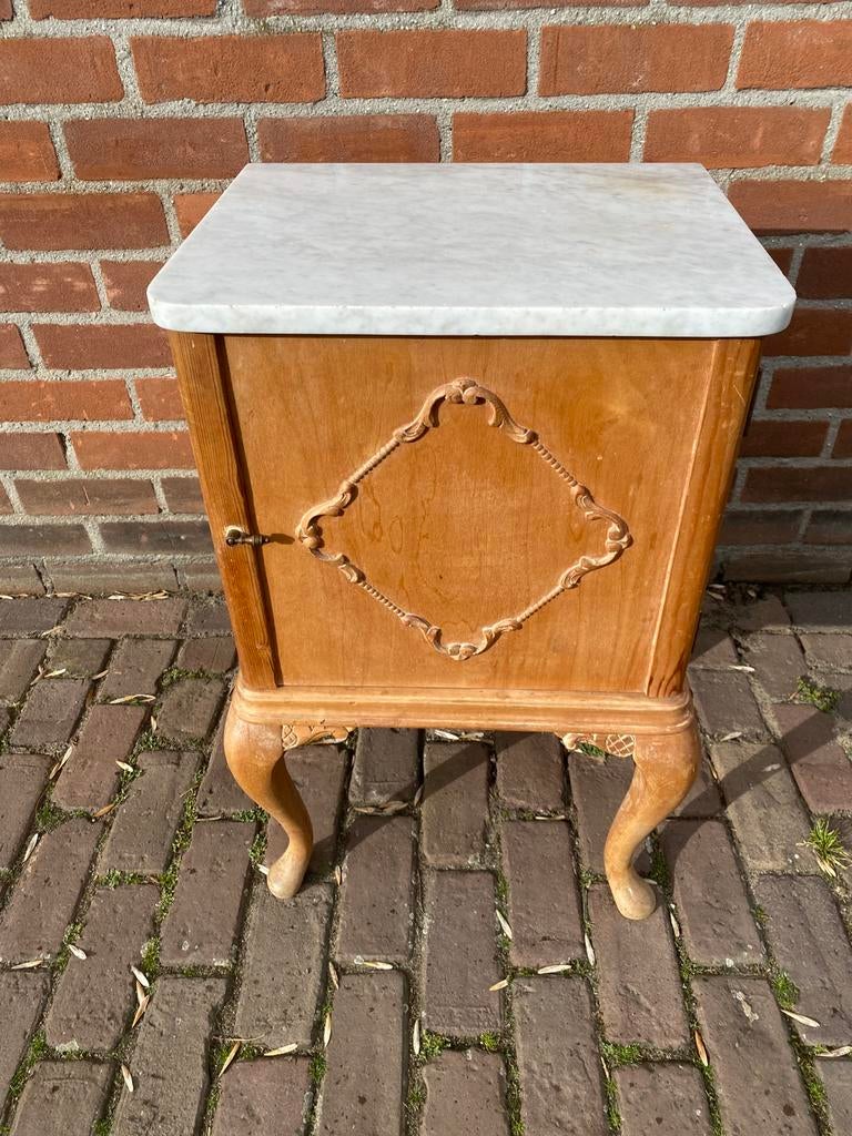 Mooi Deens staand kastje met marmer blad, Gebruikt, Minder dan 45 cm, Ophalen of Verzenden, 70 cm of meer