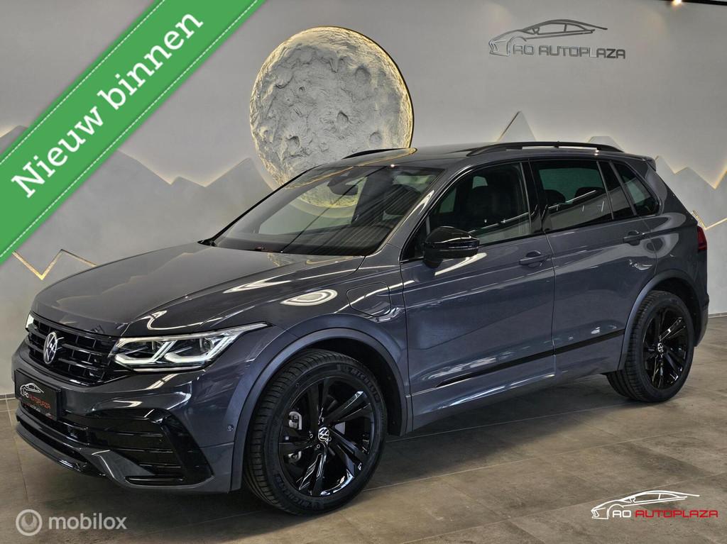 Volkswagen Tiguan 1.4 TSI eHybrid R-Line Panorama/Keyless/Bl, 1716 kg, Zwart, 4 cilinders, Adaptive Cruise Control