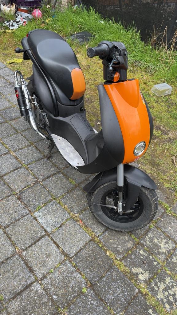 Peugeot ludix 70cc (kan ook ruilen), Ophalen, Zo goed als nieuw, Tweetakt, Ludix