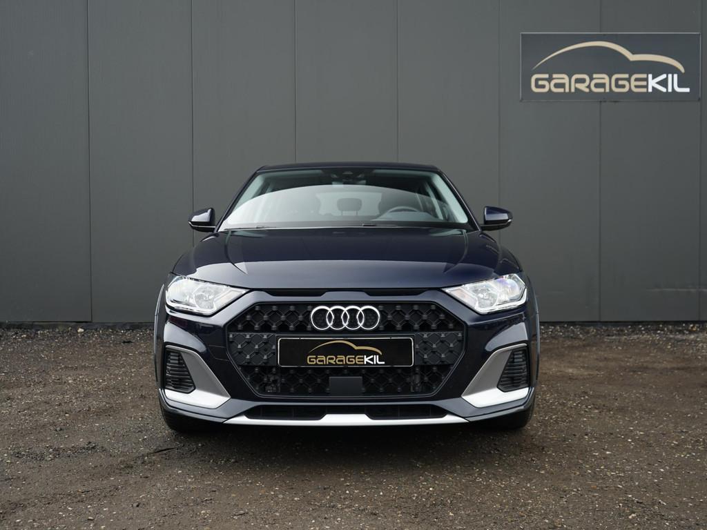 Audi A1 allstreet 25 TFSI Citycarver Dealderonderh / Lage KM, Voorwielaandrijving, Stof, Zwart, 95 pk