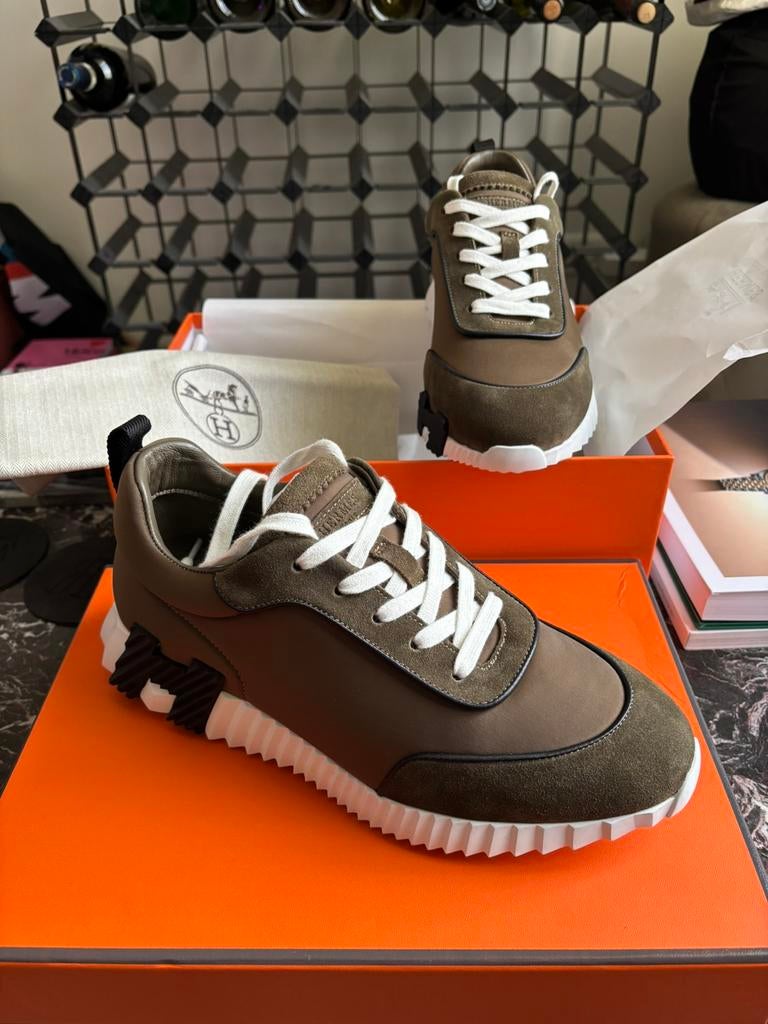 Hermes sneakers 41, Kleding | Heren, Schoenen, Bruin, Nieuw, Ophalen of Verzenden, Sneakers of Gympen