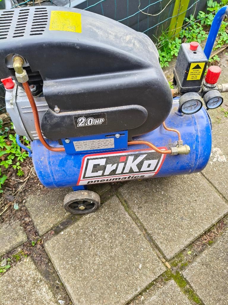 compressor, 25 tot 100 liter, Ophalen, Zo goed als nieuw, Minder dan 200 liter/min