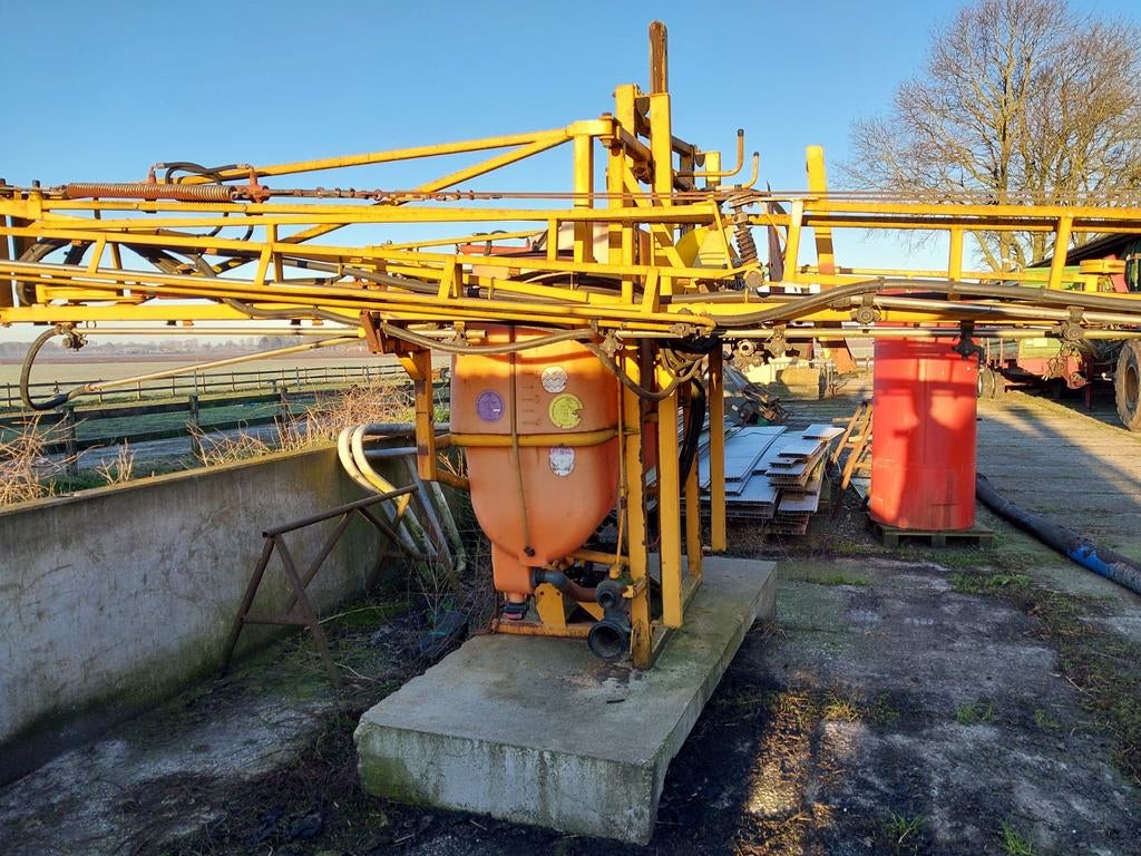 Veldspuit voor onderdelen, Ophalen, Gewasbescherming en Bemesting