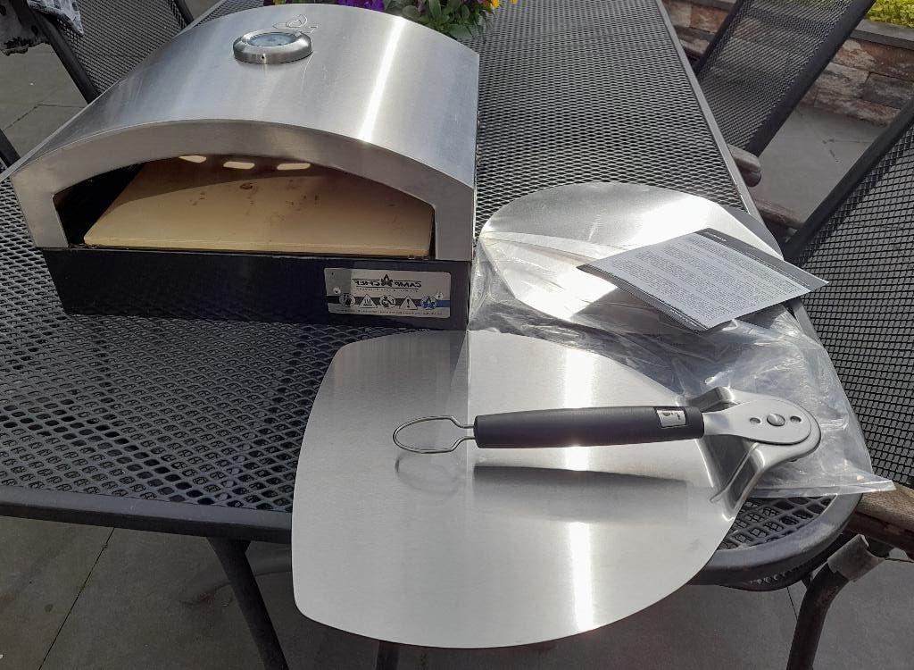 Camp chef pizza oven voor op de bbq, Ophalen, Zo goed als nieuw, Camp Chef