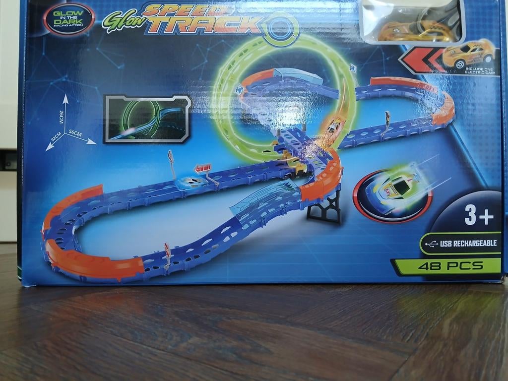 Race baan met auto, helemaal heel en niks kapot, Ophalen of Verzenden, Zo goed als nieuw, Elektrisch, Overige merken