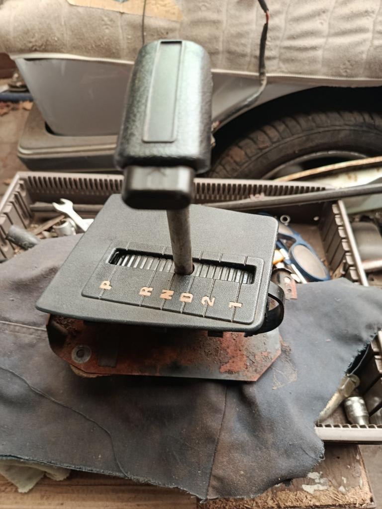 Versnellingspook automaat Golf MK1 Jetta Scirocco Cabrio, Auto-onderdelen, Transmissie en Toebehoren, Ophalen of Verzenden