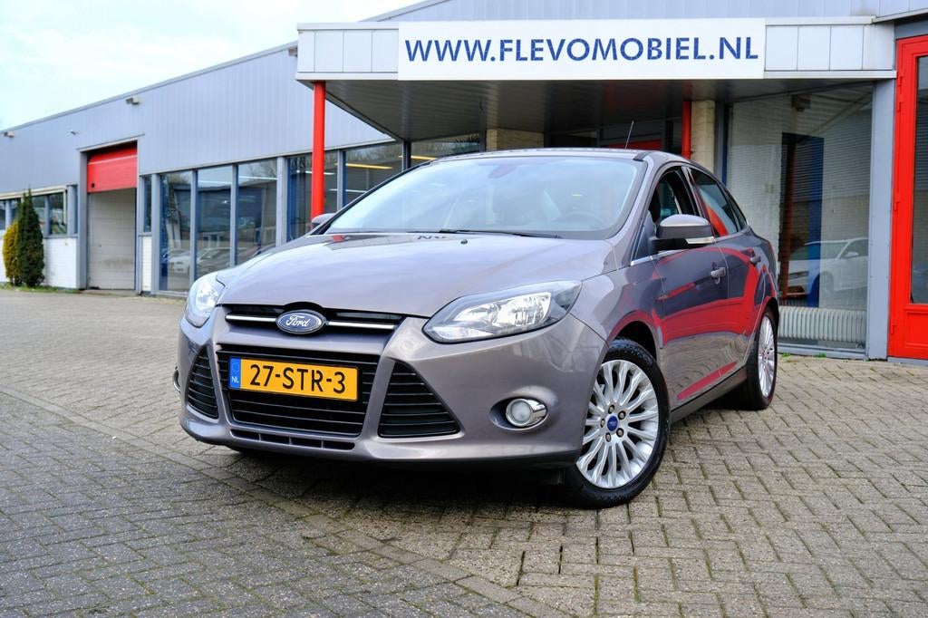 Ford Focus 1.6 TI-VCT First Edition Half-Leder|Clima|LMV|Cru, Auto's, Gebruikt, 4 cilinders, Bruin, Leder en Stof