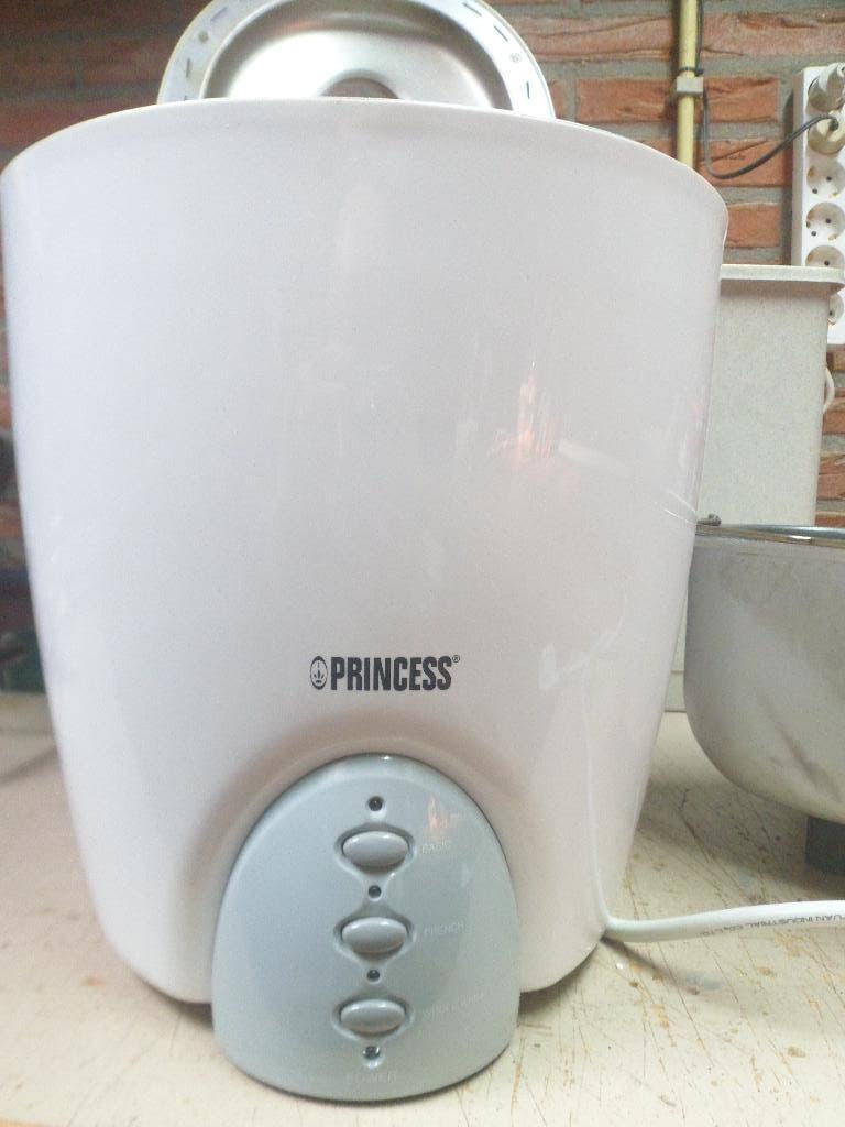 Princess broodbakmachine, 400 tot 800 gram deeg, Ophalen, Gebruikt, Met timer