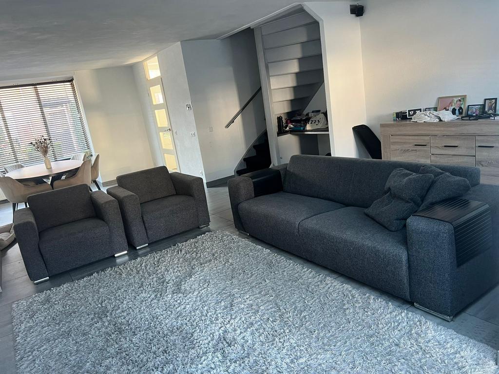 3 zitsBank en 2 ruime stoelen, Ophalen, Gebruikt