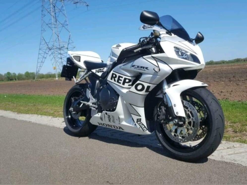 Honda CBR 1000rr Fireblade 2007 repsol wit, Super Sport, Particulier