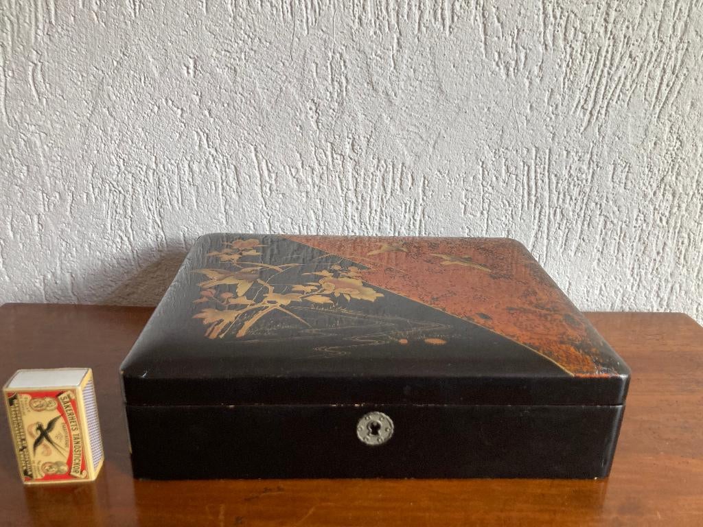 Antiek Chinees sieradendoosje met ingelegd parelmoer kistje, Ophalen of Verzenden