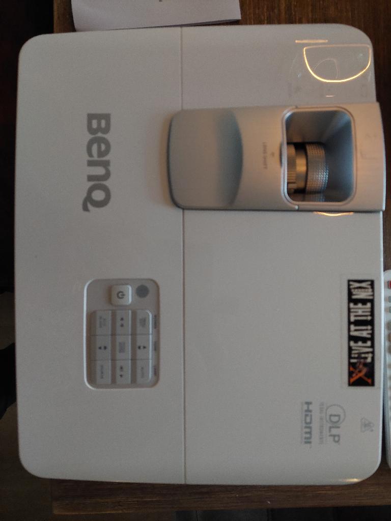 legendarische BenQ W1070 full HD beamer, Zo goed als nieuw, DLP, Full HD (1080), BenQ