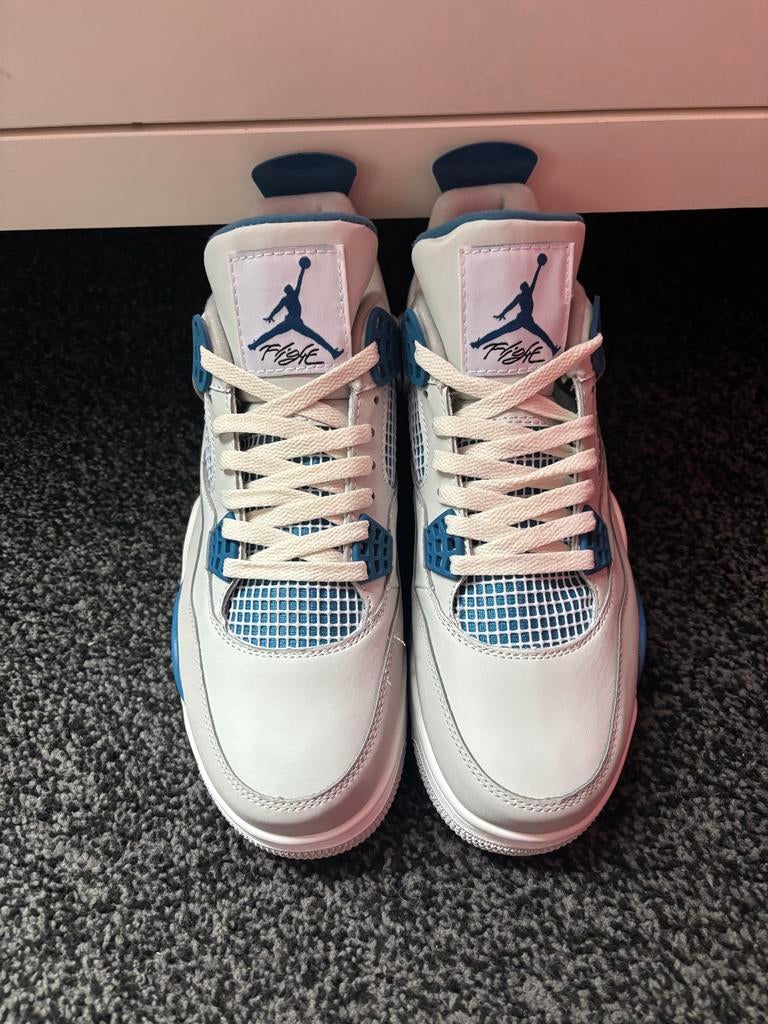 Jordan 4 Military Blue - Nieuw in doos, Ophalen, Blauw, Nieuw, Sneakers of Gympen