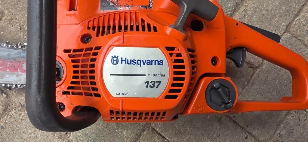 Husqvarna 137 e series kettingzaag nette staat, Ophalen, Gebruikt