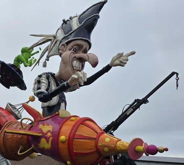 Prins carnaval !!, Ophalen, Zo goed als nieuw, Feestartikel, Carnaval