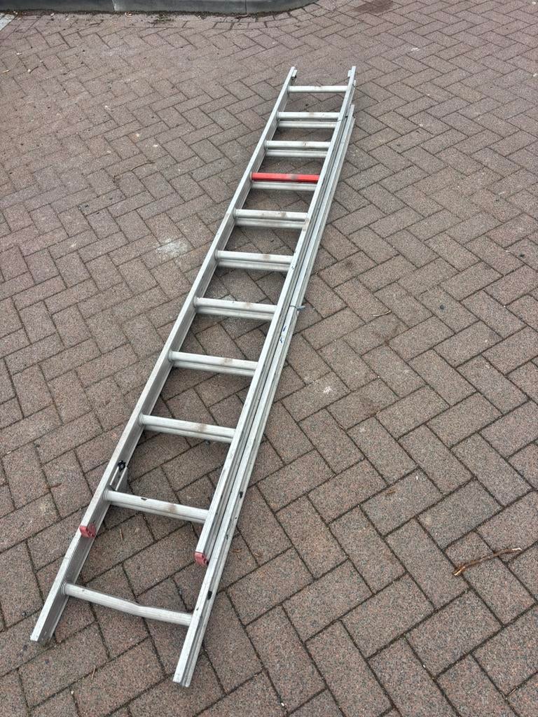 Ladder, Doe-het-zelf en Verbouw, Ladders en Trappen, Ophalen of Verzenden, Zo goed als nieuw, 4 meter of meer