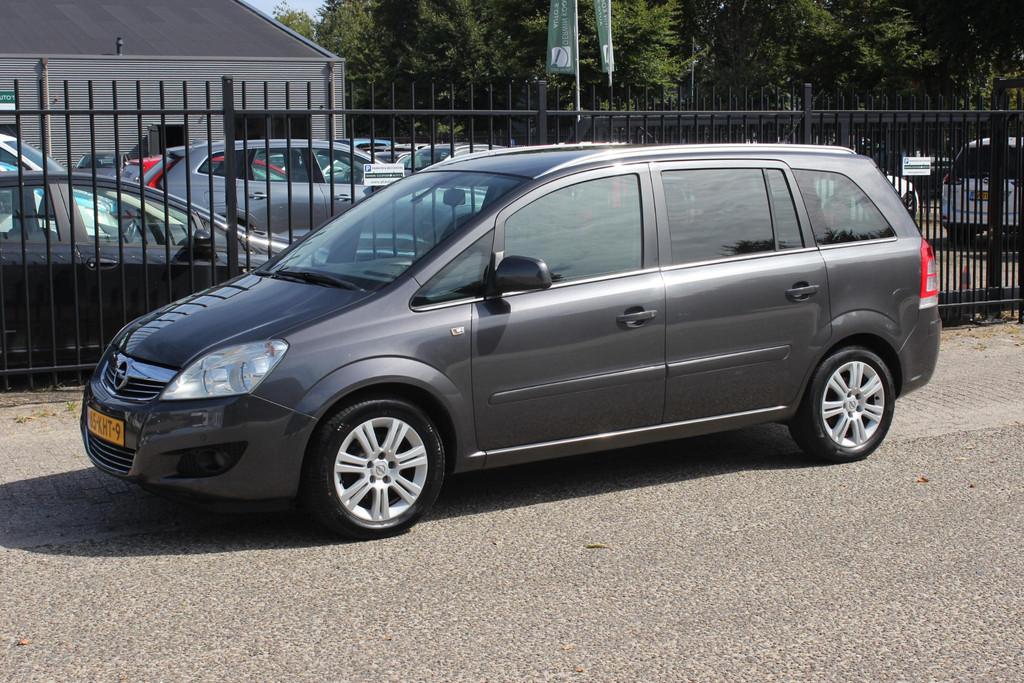 Opel Zafira 1.8 Cosmo, Airco/ECC! Opel Zafira 1.8 Cosmo, Auto's, Opel, Voorwielaandrijving, Euro 5, Stof, Gebruikt