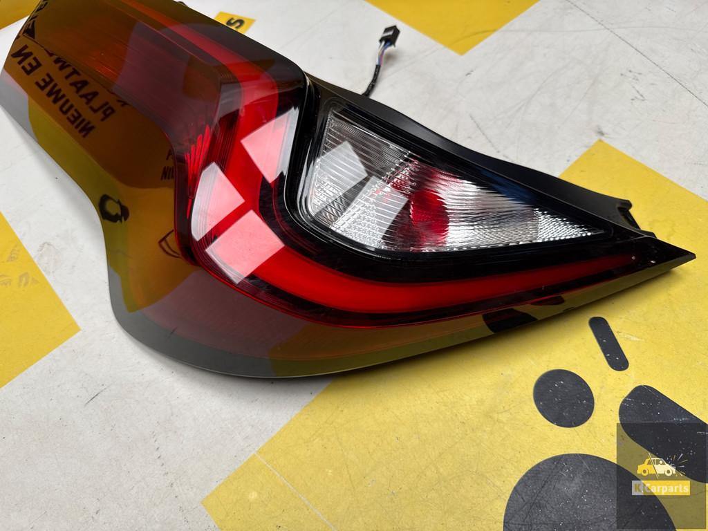 Toyota Aygo X Achterlicht Links VVT-i 0000012928 origineel, Info@fabrikant.eu, Fabrikantstraat 1
1000 AA  Amsterdam, NL, Ophalen of Verzenden