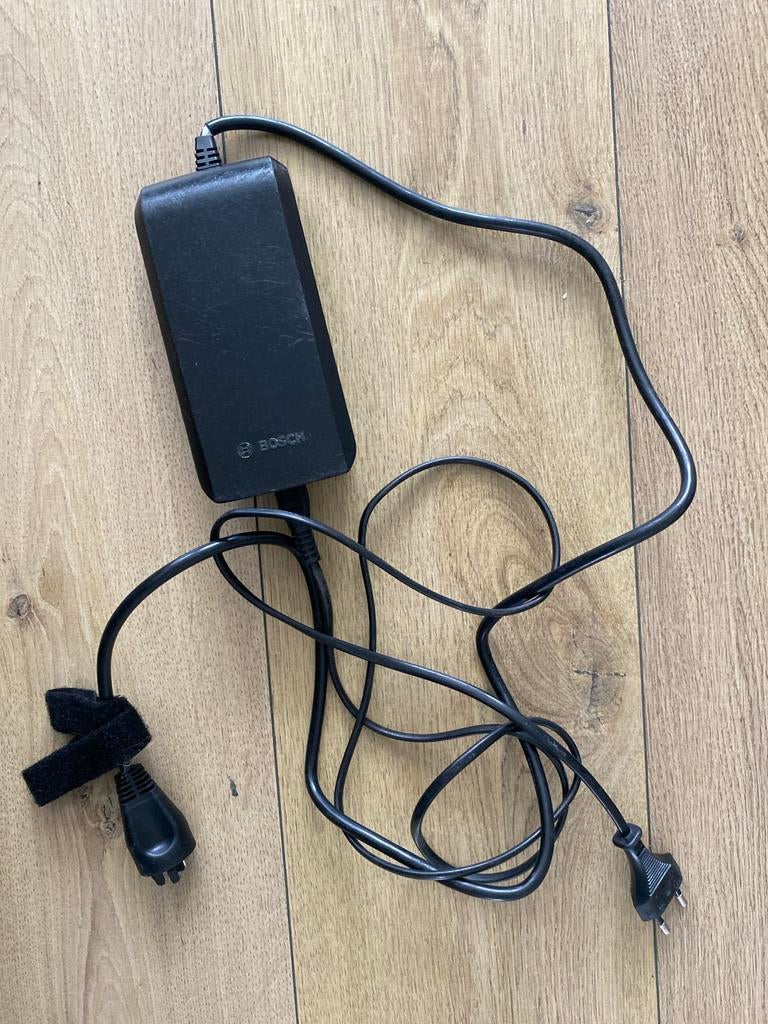 Bosch e-bike acculader, Ophalen, Gebruikt
