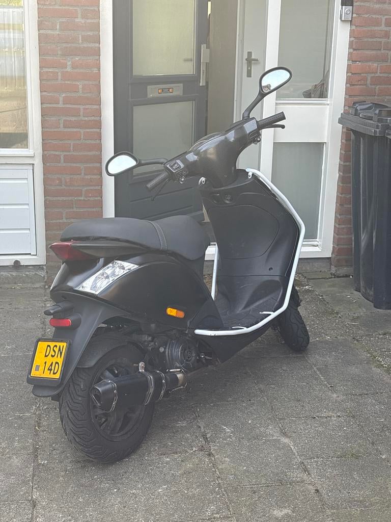 Piaggio Zip iget e4 goed onderhouden, Piaggio, Gebruikt, Ophalen of Verzenden, Benzine