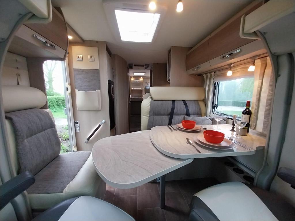 Luxe Bürstner Nexxo 728G lage enkele bedden en trek, Hordeur, Ringverwarming, Bedrijf, Tot en met 3