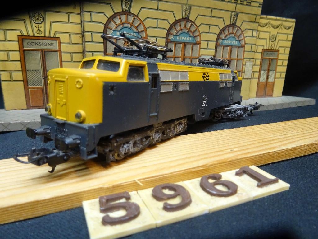 5961=Lima 208 108L E loc van de Nederlandse spoorwegen.93, Hobby en Vrije tijd, Modeltreinen | H0, Gebruikt, Ophalen of Verzenden