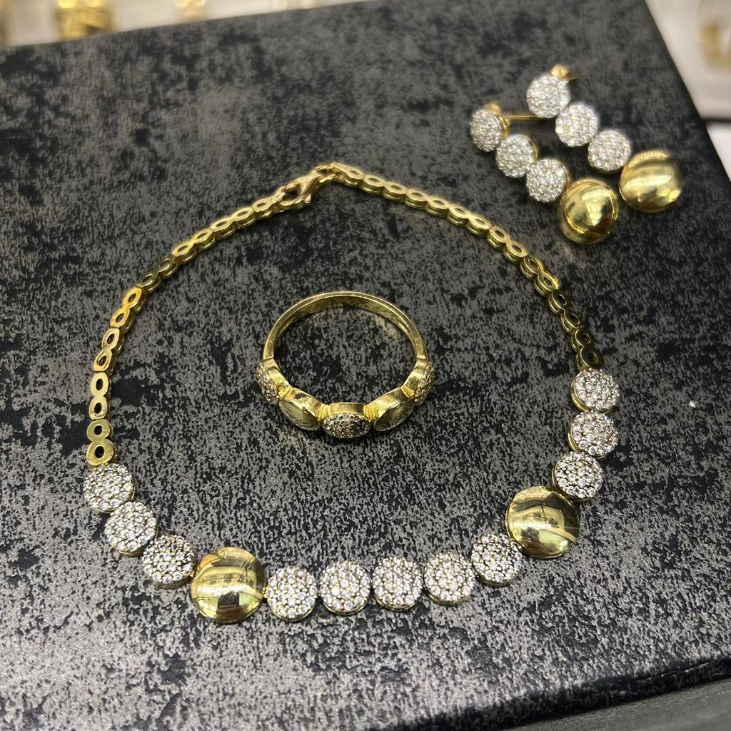 18 karaat gouden set armband oorbellen ringen, Ophalen of Verzenden, Nieuw, Goud