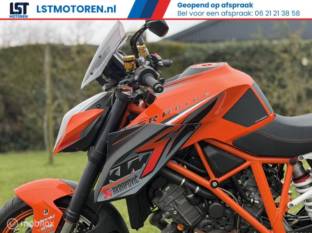 KTM 1290 SuperDuke R - foto 2