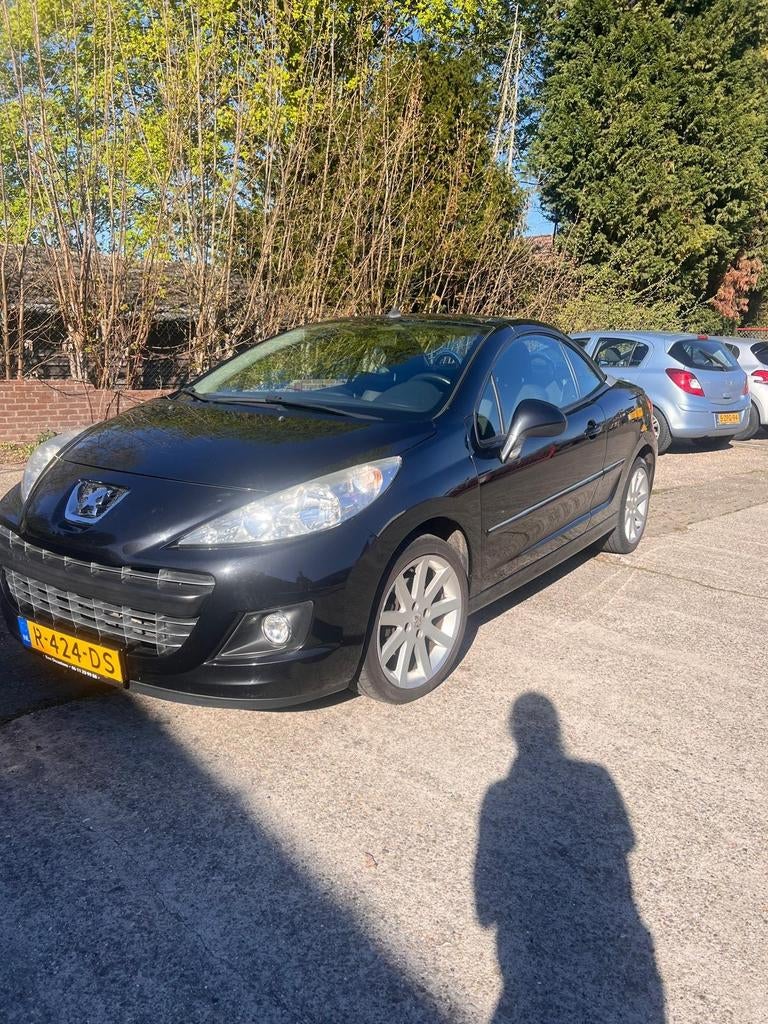 Peugeot 207 1.6 VTI CC 88KW 2011 Zwart, Auto's, Peugeot, Voorwielaandrijving, 4 cilinders, Cabriolet, 4 stoelen