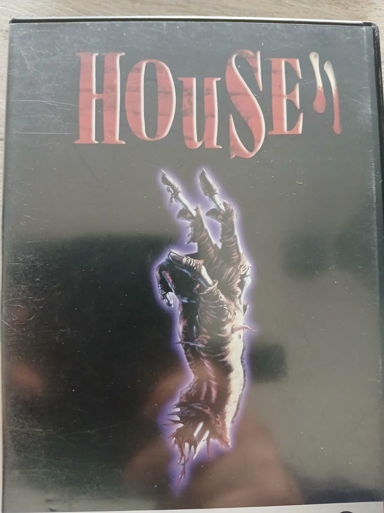 House 2, Vanaf 12 jaar, Ophalen of Verzenden, Zo goed als nieuw, Overige genres