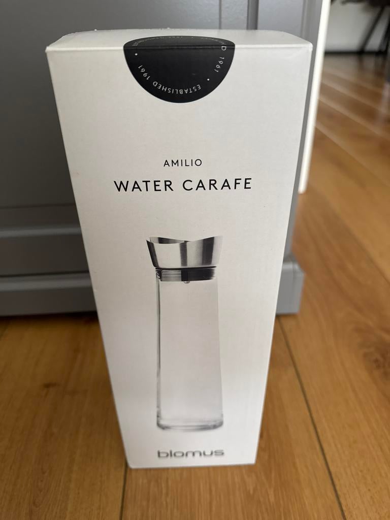 Blomus Amilio waterkaraf glas en edelstaal, Ophalen of Verzenden, Overige merken, Glas, Overige typen