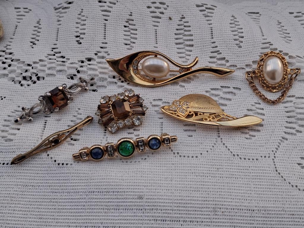 Lot oude sieraden, Verzenden, Overige materialen, Broche, Met edelsteen
