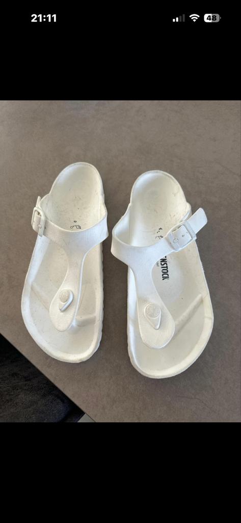 Birkenstock witte slippers maat 37, Kleding | Dames, Schoenen, Ophalen of Verzenden, Gedragen, Wit, Slippers