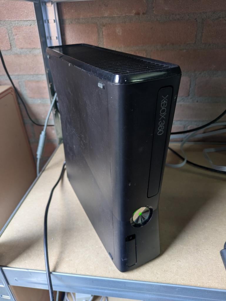 XBOX 360 met bedrade controller, Ophalen of Verzenden