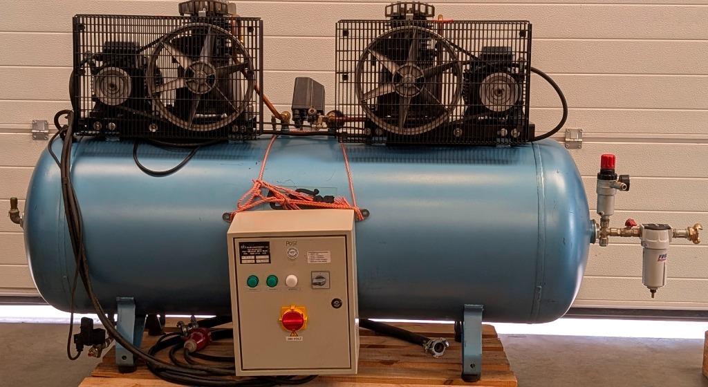 Compressor huvema compleet met droger, Ophalen, Gebruikt, 400 tot 800 liter/min, 10 bar of meer