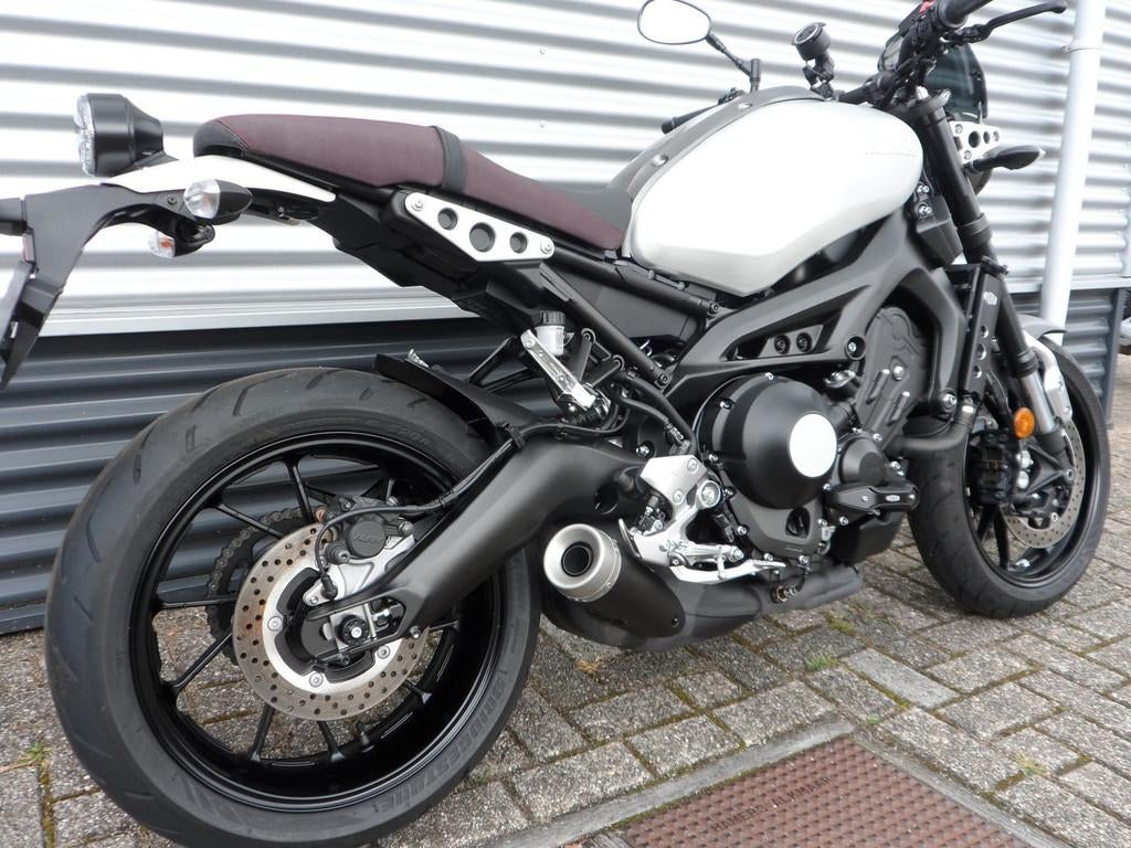 YAMAHA XSR 900 ABS - 2017 - foto 2