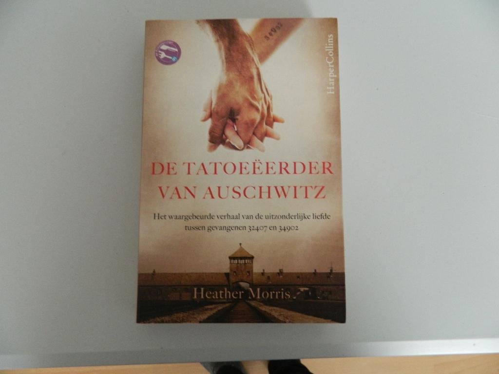 De tatoeëerder van Auschwitz //  Heather Morris ( zgan ), Tweede Wereldoorlog, Heather Morris, Ophalen of Verzenden, Zo goed als nieuw