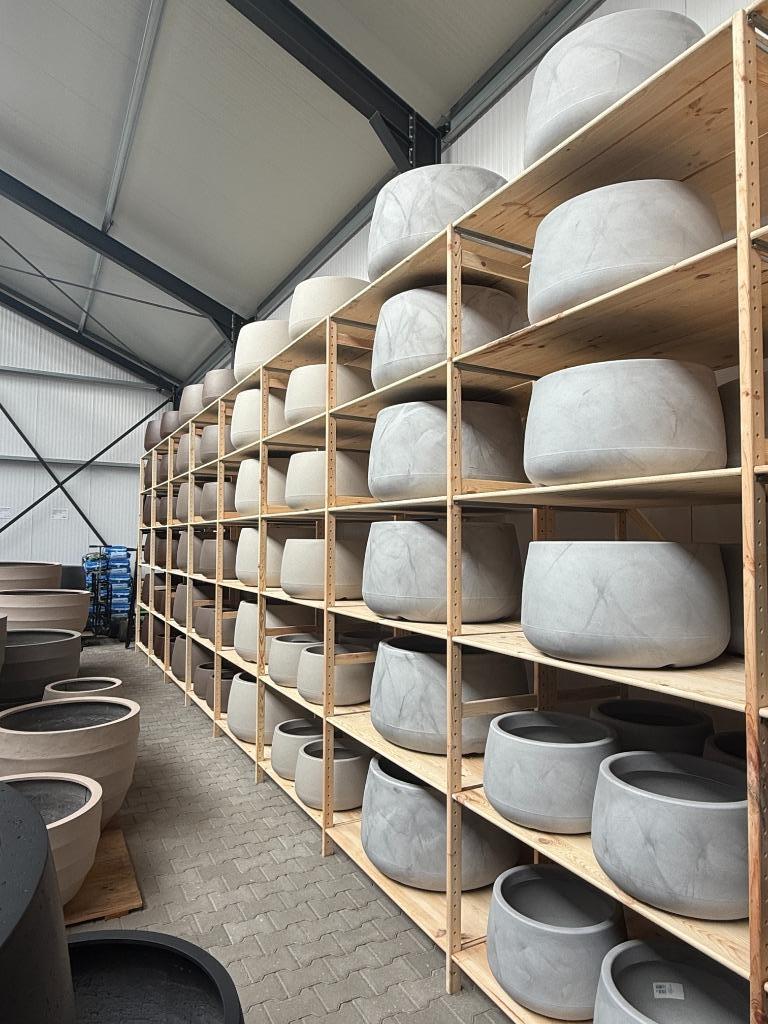 Trendy  lichtgewicht Titano bloembakken / plantenbakken !!!, Kunststof, 100 cm of meer, Rond, Nieuw