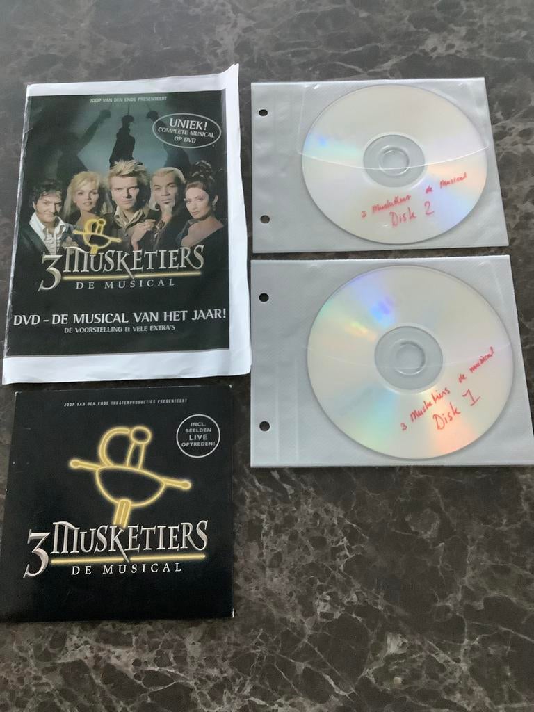 3  muskatiers dvd en cd van musical, Alle leeftijden, Ophalen of Verzenden, Zo goed als nieuw