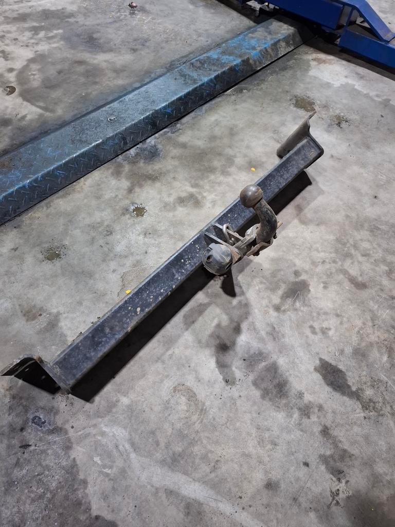 Trekhaak nissan patrol y61, Auto-onderdelen, Ophalen of Verzenden, Nissan, Bumper