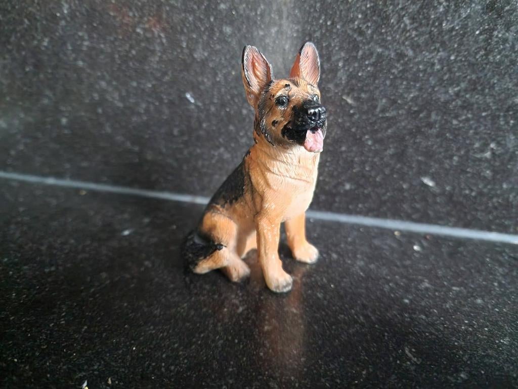 Beeldje Duitse herdershond., Ophalen of Verzenden, Zo goed als nieuw, Dier