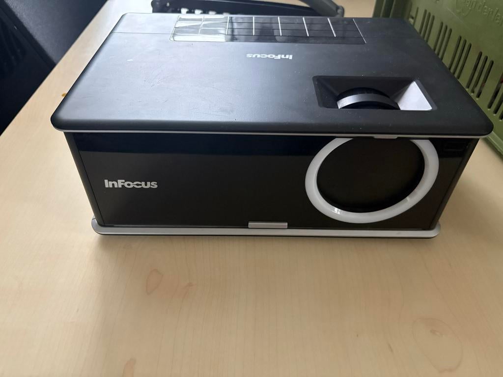 InFocus Beamer - Projecteer uw favoriete films!, Audio, Tv en Foto, Beamers, Gebruikt, DLP, Overige resoluties, Ophalen