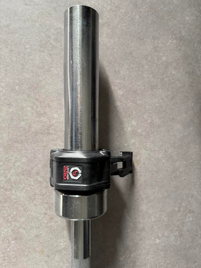 Olympische Halterstang 180cm + Klemmen, Sport en Fitness, Ophalen, Gebruikt, Armen, Halterstangen