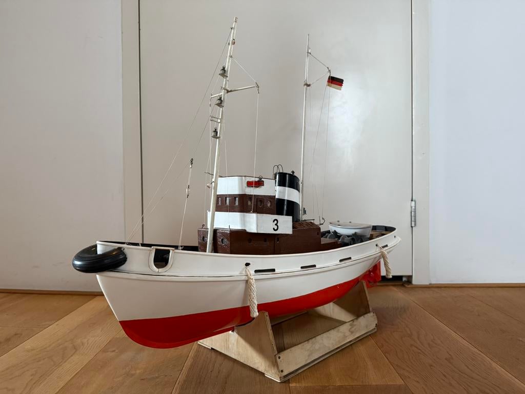 Bugsier RC, Hobby en Vrije tijd, Modelbouw | Boten en Schepen, Ophalen, Zo goed als nieuw