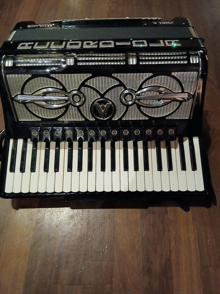 Accordiola Toetsaccordeon - Goed Onderhouden, Muziek en Instrumenten, Met riemen, 80-bas, Toetsaccordeon, Ophalen of Verzenden