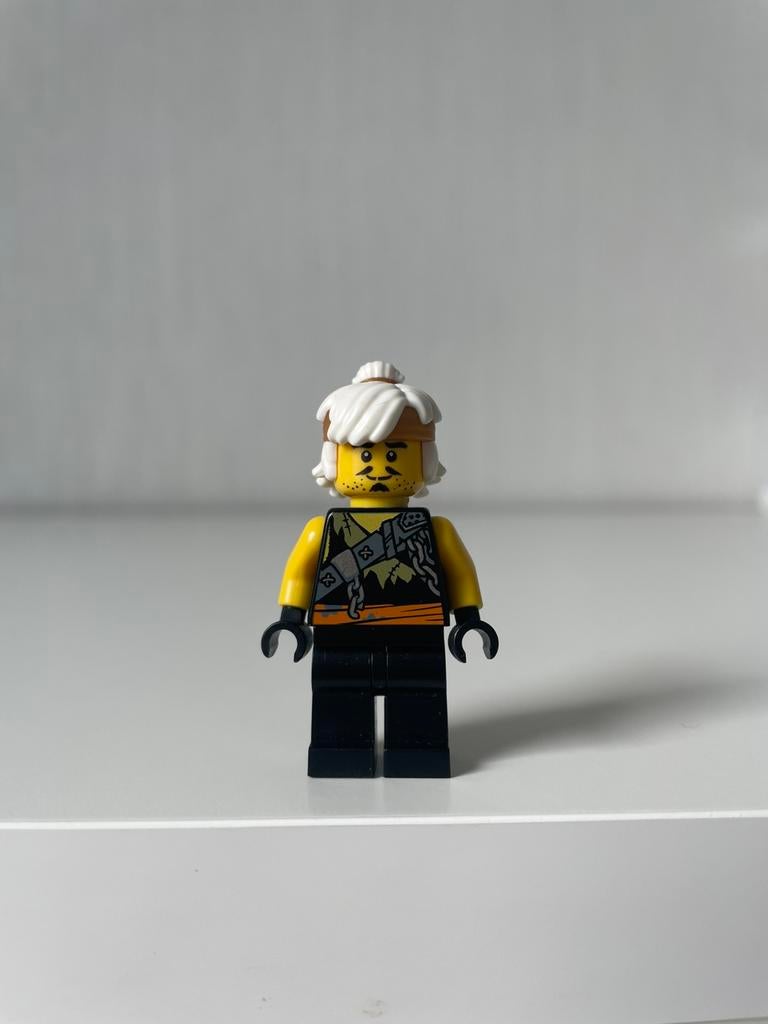 Lego Ninjago Sensei Wu Hunted, Ophalen, Zo goed als nieuw, Lego