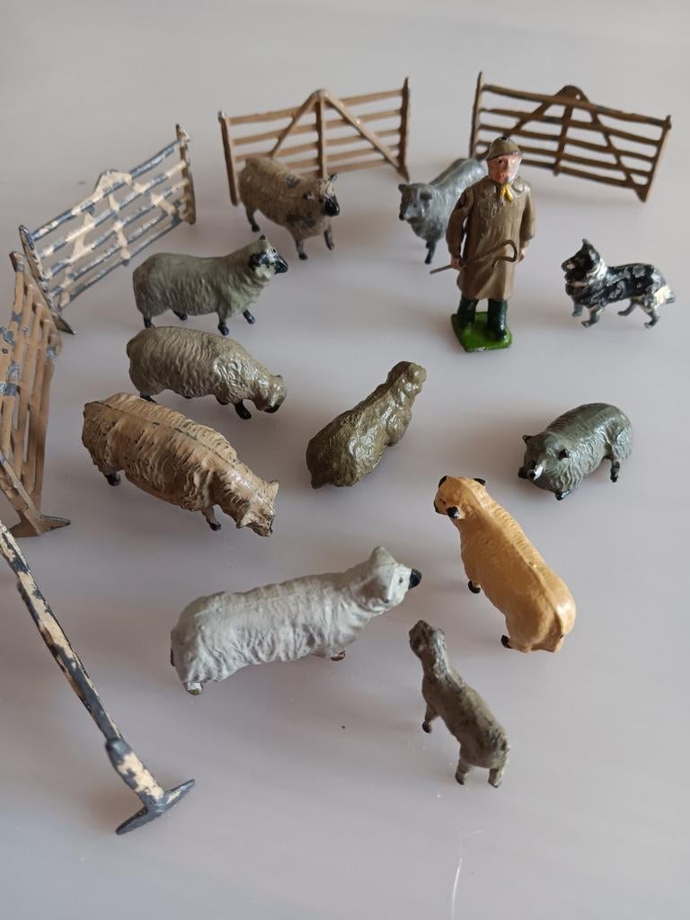 Boerderijdieren, herder met hond en schapen. Tin, Britains?, Verzamelen, Speelgoed, Ophalen of Verzenden, Gebruikt