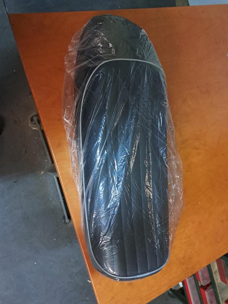 NOS buddyseat Honda cd50s Benly 1997, Ophalen of Verzenden, Nieuw, Zadel, Overige merken